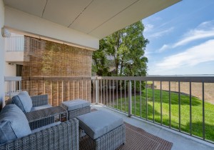 triotons101a-2-balcony.jpg