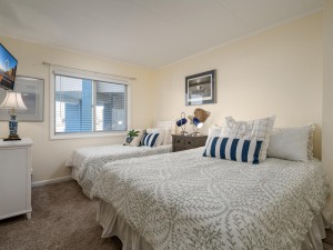 triotons101a-20-bedroom-2.jpg