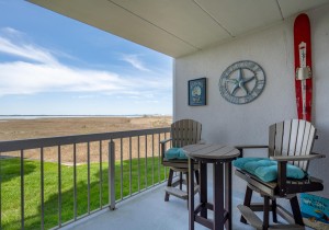 triotons101a-3-balcony.jpg