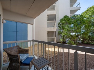 triotons101a-6-balcony.jpg