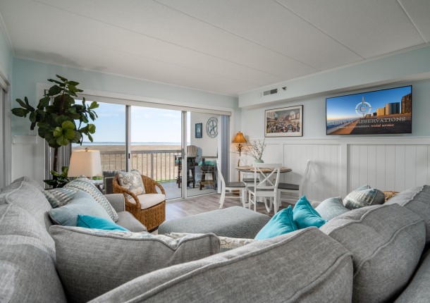 triotons101a-9-living-area.jpg