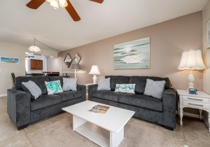 wightbay456b-15-living-area.jpg