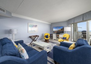 atlantis706-13-living-area.jpg