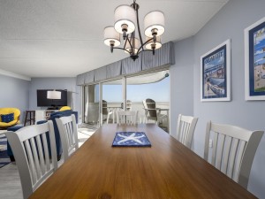 atlantis706-7-dining-ara.jpg