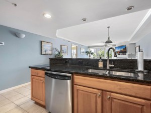 belmar102-12-kitchen.jpg