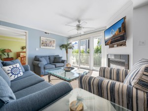 belmar102-9-living.jpg