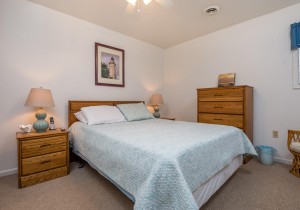 cluboceanvillaii85-2124-bedroom.jpg