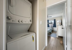 diamondhead402-17-laundry.jpg