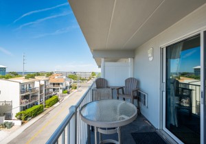 diamondhead402-4-view-bayside.jpg