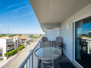 diamondhead402-4-view-bayside.jpg