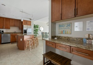 gateway611-10-kitchen.jpg