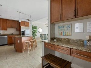 gateway611-10-kitchen.jpg