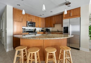 gateway611-12-kitchen.jpg