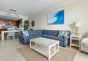 gateway611-14-living-area.jpg