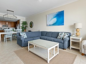 gateway611-14-living-area.jpg