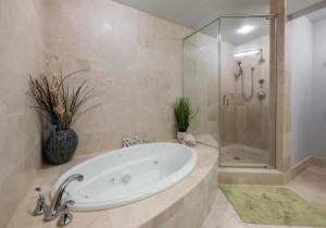 gateway611-20-primary-bath.jpg
