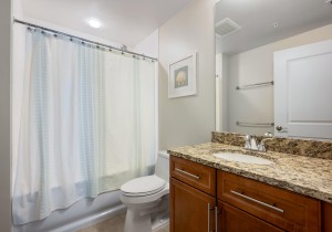 gateway611-24-bath-2.jpg