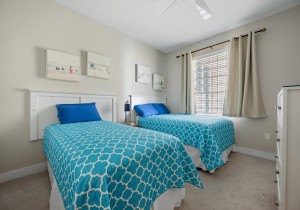 gateway611-25-bedroom-3.jpg