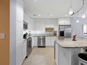gg-711-11-kitchen.jpg
