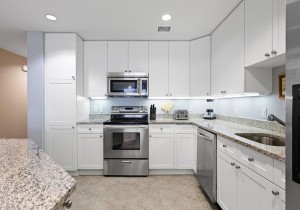 gg-711-12-kitchen.jpg