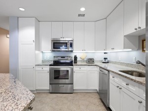 gg-711-12-kitchen.jpg