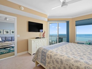 gg-711-17-primary-bedroom.jpg