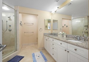 gg-711-20-primary-bath.jpg