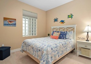 gg-711-22-bedroom-2.jpg