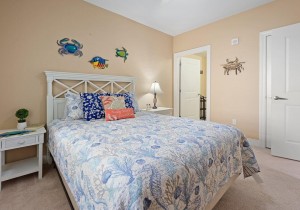 gg-711-241-bedroom-2.jpg