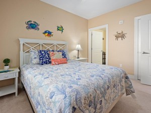 gg-711-241-bedroom-2.jpg