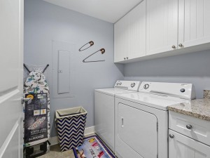 gg-711-33-laundry.jpg