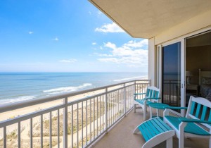 gg-711-35-balcony.jpg