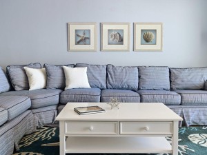 gg-711-41-living-area.jpg