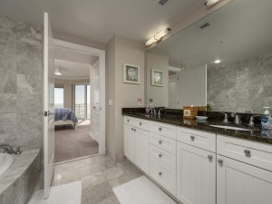 gateway510-19-primary-bath.jpg