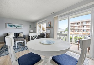 bridgepoint4-17-dining-area.jpg