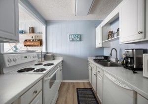 bridgepoint4-18-kitchen.jpg