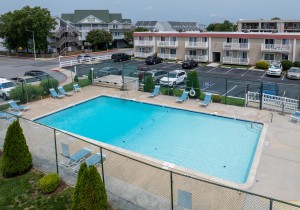 bridgepoint4-9-outdoor-pool.jpg