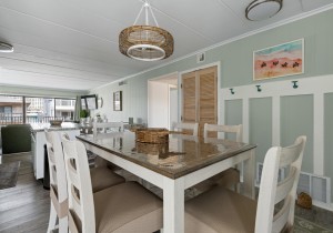 wildwaves202-13-dining.jpg