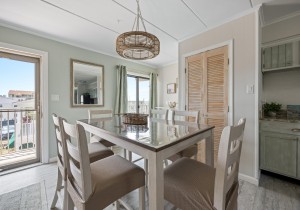 wildwaves202-14-dining.jpg