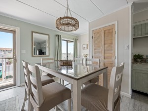wildwaves202-14-dining.jpg