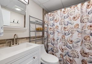 wildwaves202-21-bath-2.jpg