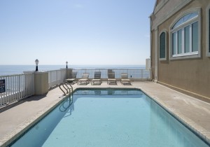 soutbeachpool-1.jpg