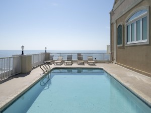 soutbeachpool-1.jpg