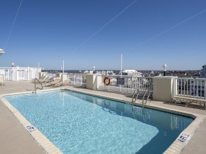 soutbeachpool-4.jpg