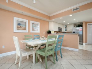 southbeach603-13-dining-area.jpg