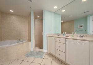 southbeach603-18-primary-bath.jpg
