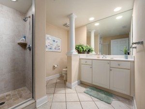 southbeach603-24-bath-2.jpg