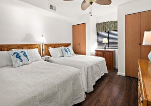 13a-bedroom.jpg
