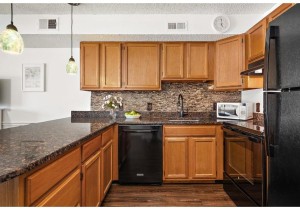 14a-kitchen.jpg
