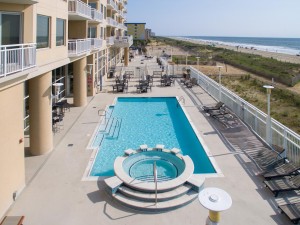 gateway-13-pool-new-002-2.jpg